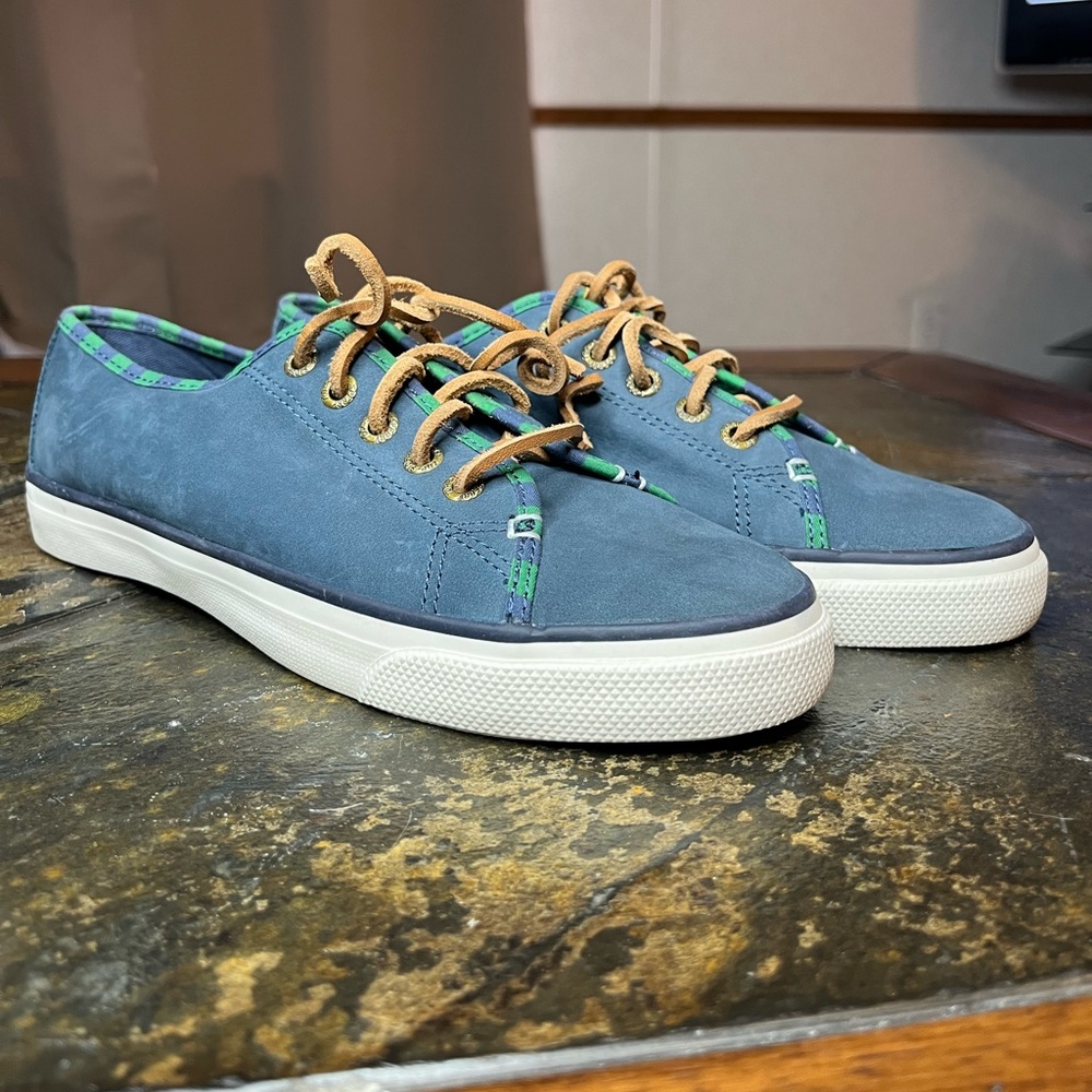 Navy Sperry Coastal Sneakers with Suede Laces - Size 8 Women's